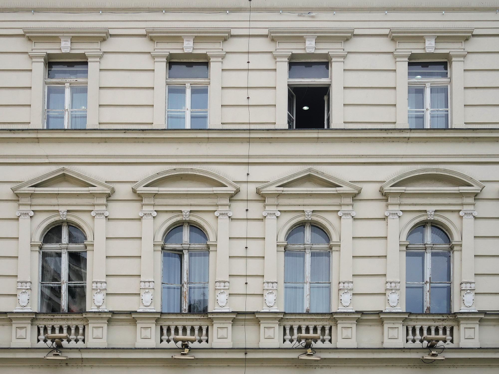 Aluminium Louvre Windows